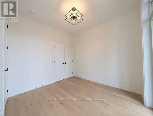 Property Photo: 430 Head Street 16 ON N7G 2K2
