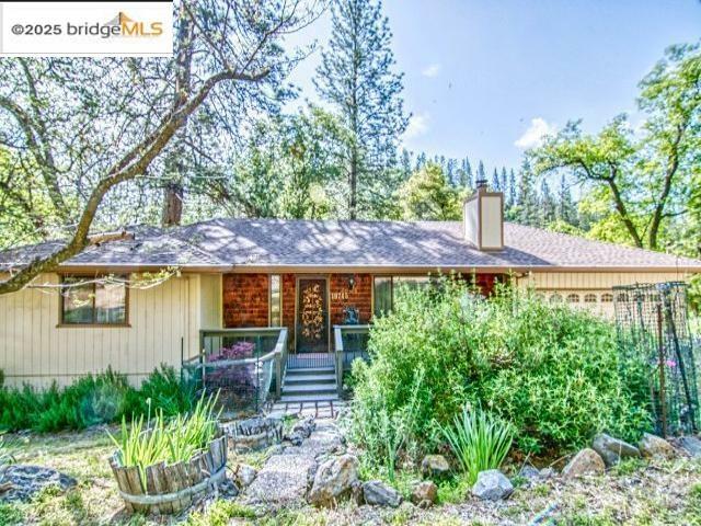 Property Photo: 19745 Cottonwood St. CA 95321