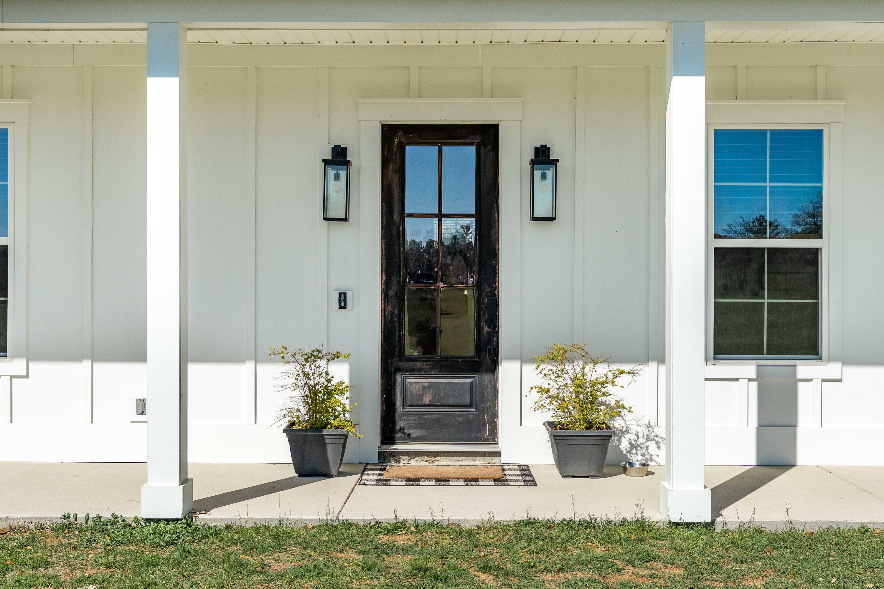 Property Photo: 2115 Hinote Road FL 32433