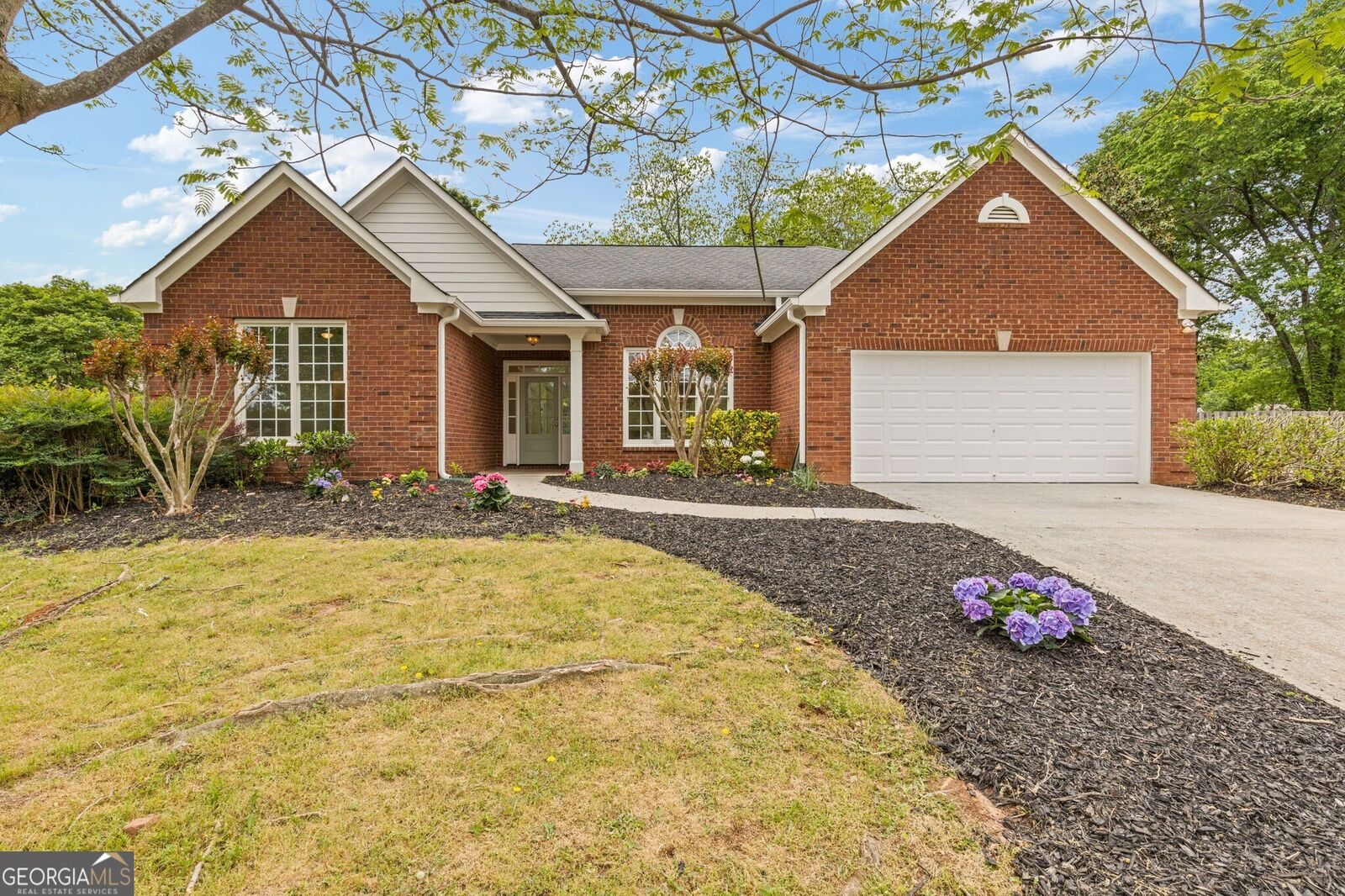 Property Photo:  3325 Woodside Circle  GA 30004 