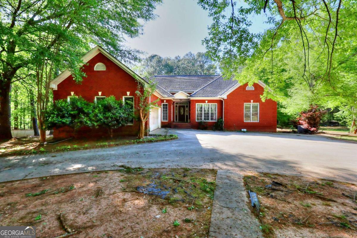 Property Photo: 5618 Highway 212 GA 30016