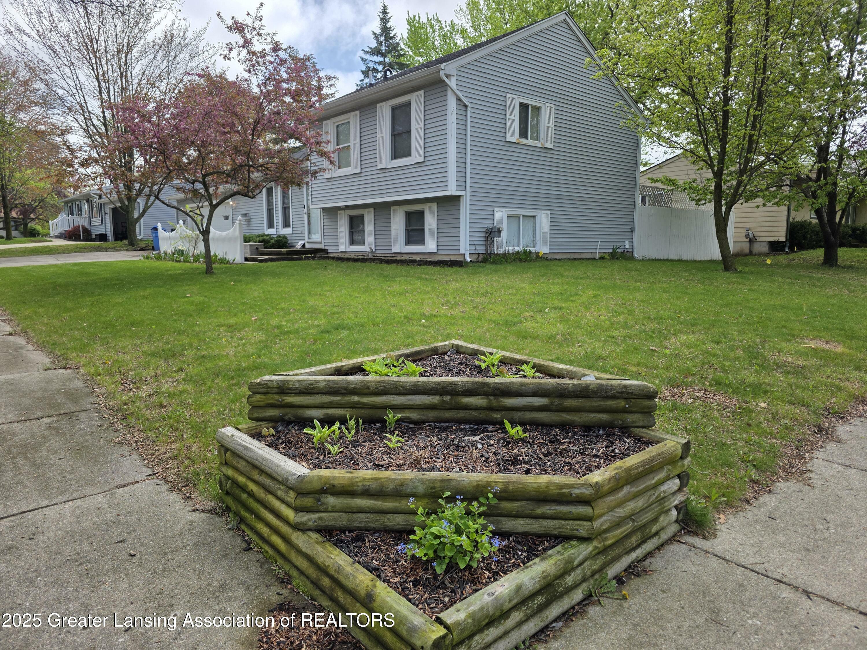 Property Photo: 231 McGarry Drive MI 48911