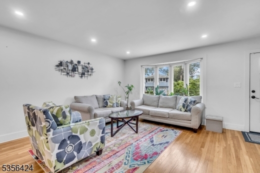 Property Photo:  374 Nottingham Way  NJ 07083 