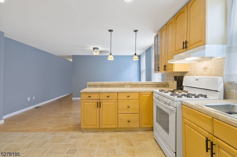 Property Photo: 92 Windsor St NJ 07032