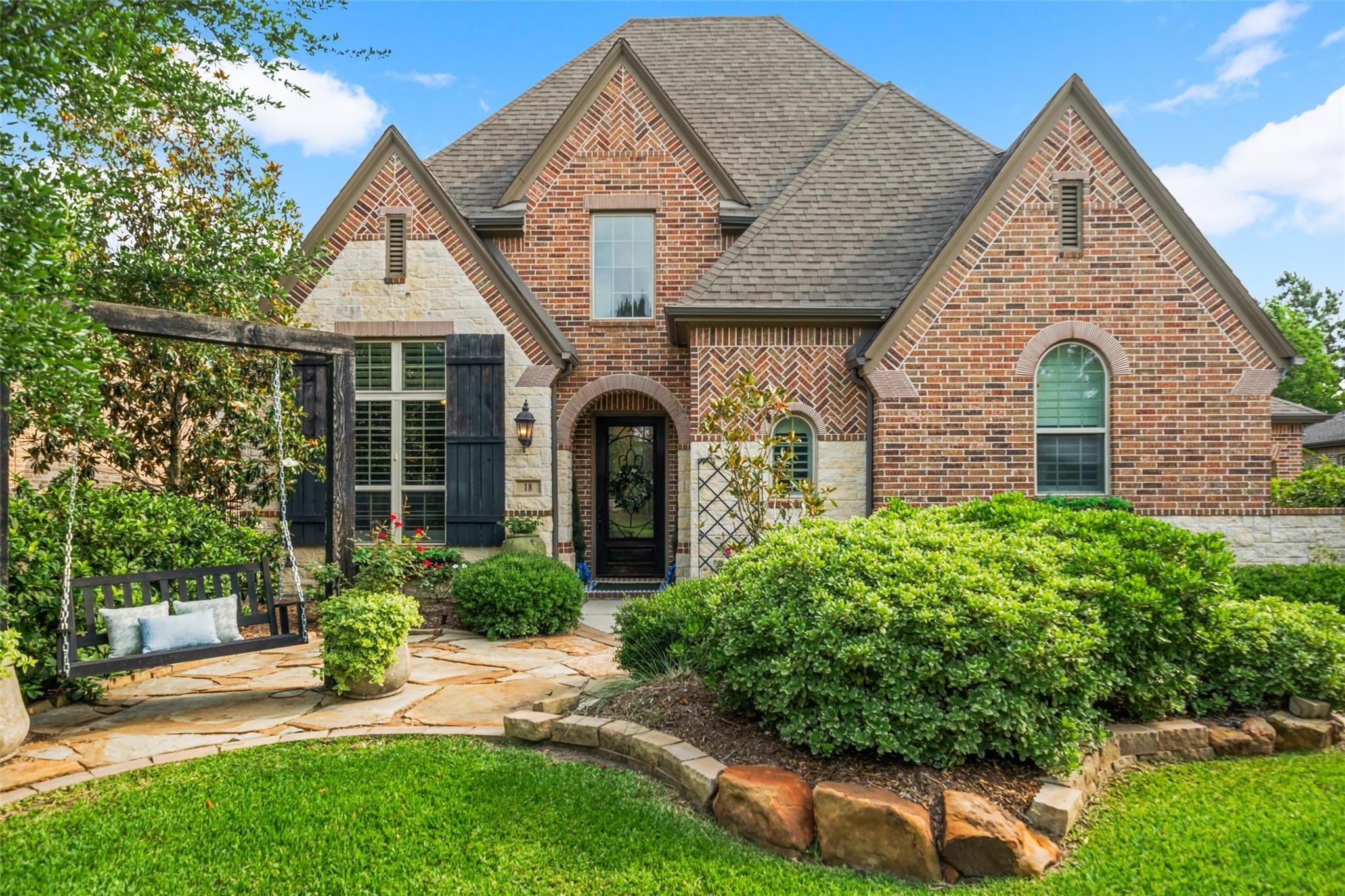 Property Photo:  18 Star Iris Place  TX 77375 