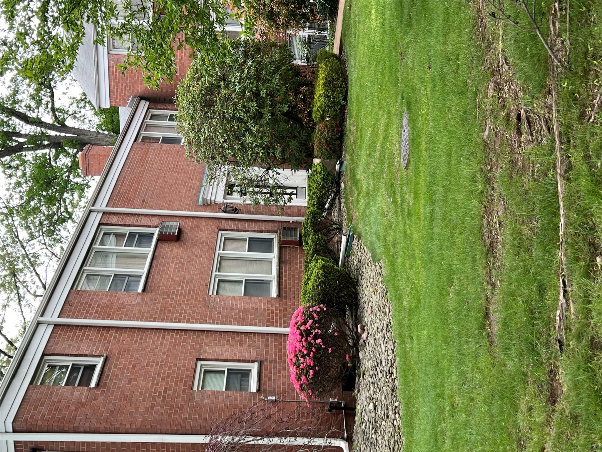 Property Photo: 8 Sussex Court 211 NY 10901
