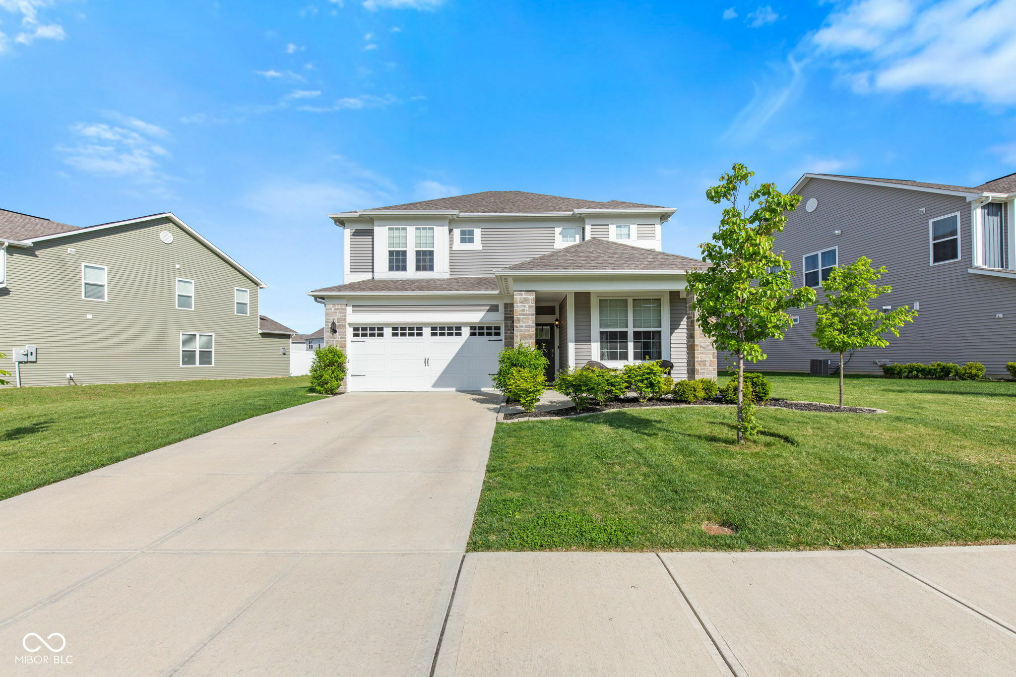 Property Photo: 1289 Sunset Boulevard IN 46123