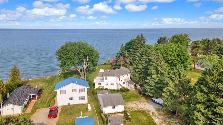 4308 N Grandview Beach Drive  Deckerville MI 48427 9383 photo