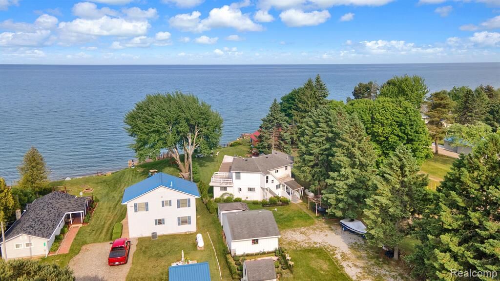 Property Photo: 4308 N Grandview Beach Drive MI 48427 9383