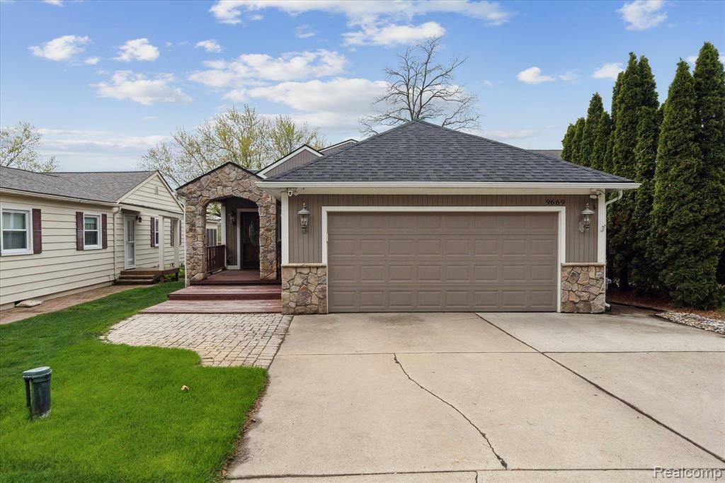 Property Photo: 9669 Norman Road MI 48348 2409