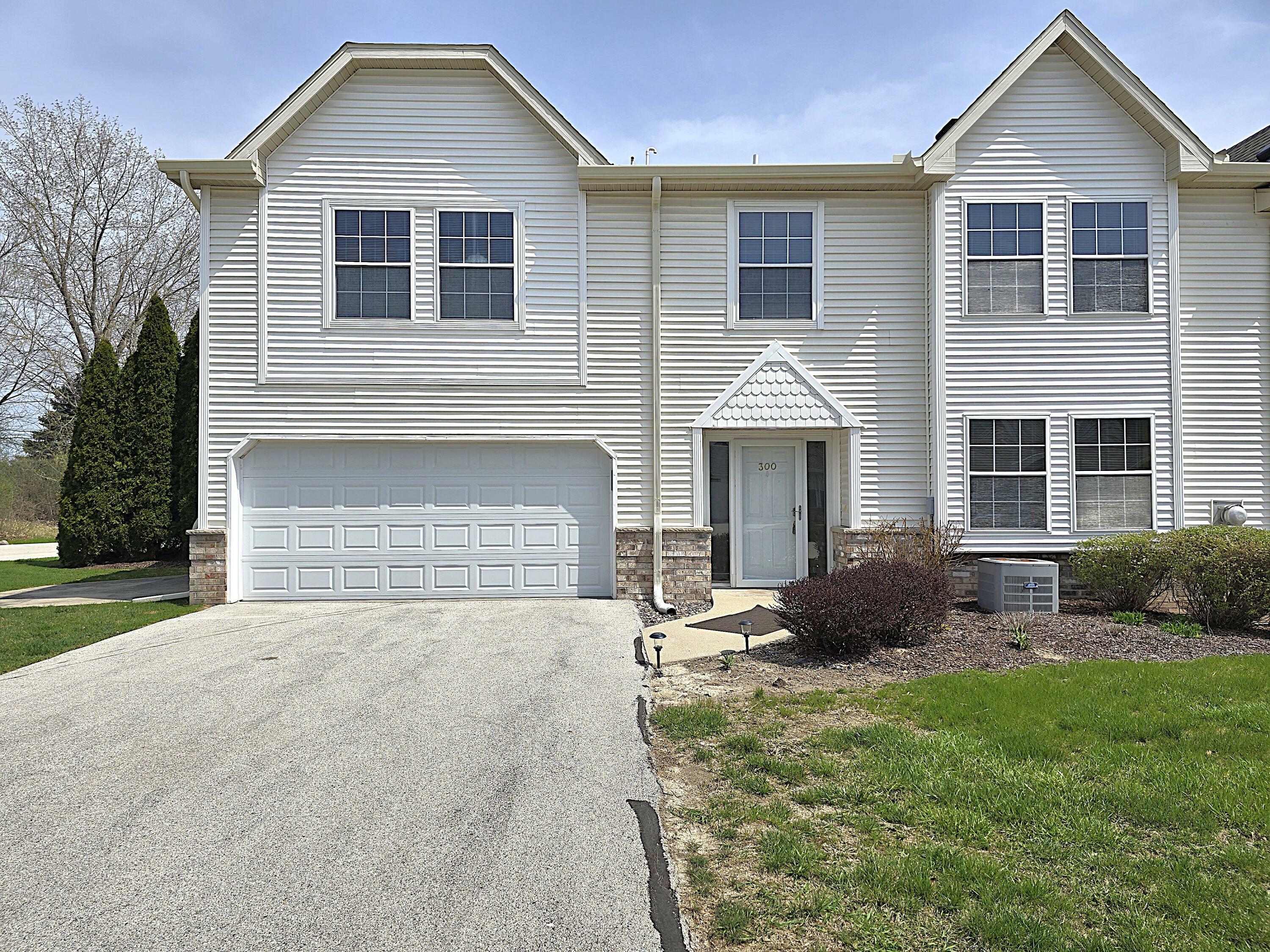 300 Terrace Dr  Brookfield WI 53045 photo