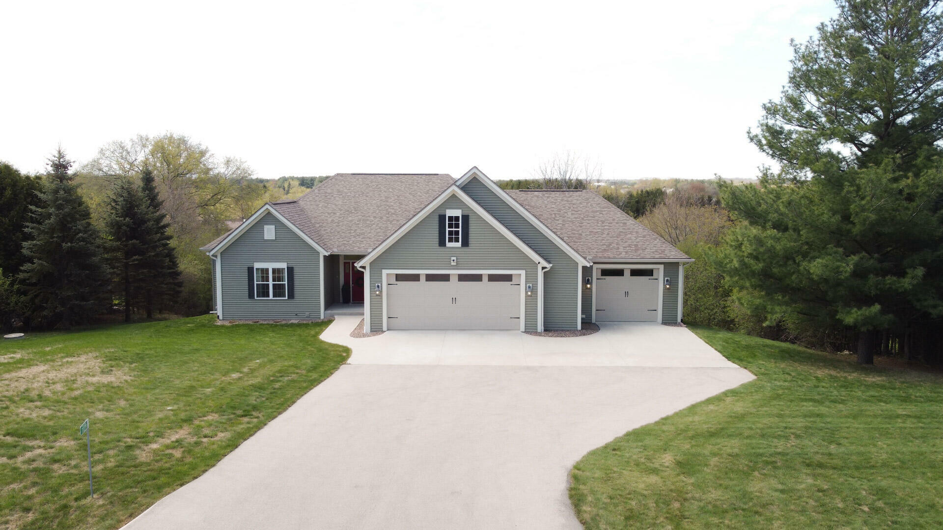 7023 Sconfinato Dr  Erin WI 53027 photo
