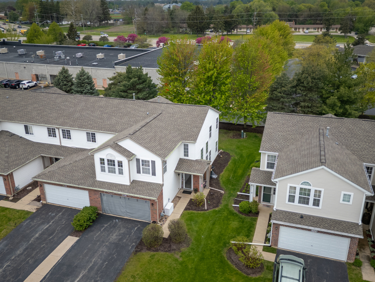 Property Photo: 1087 Dalton Avenue 1087 IL 60560
