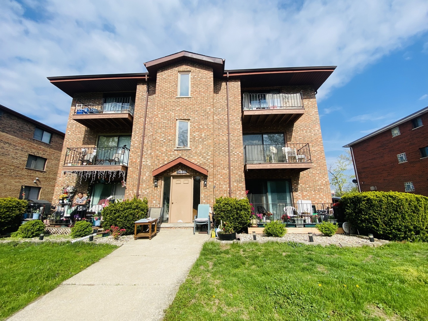 Property Photo:  14643 Lamon Avenue 2A  IL 60445 