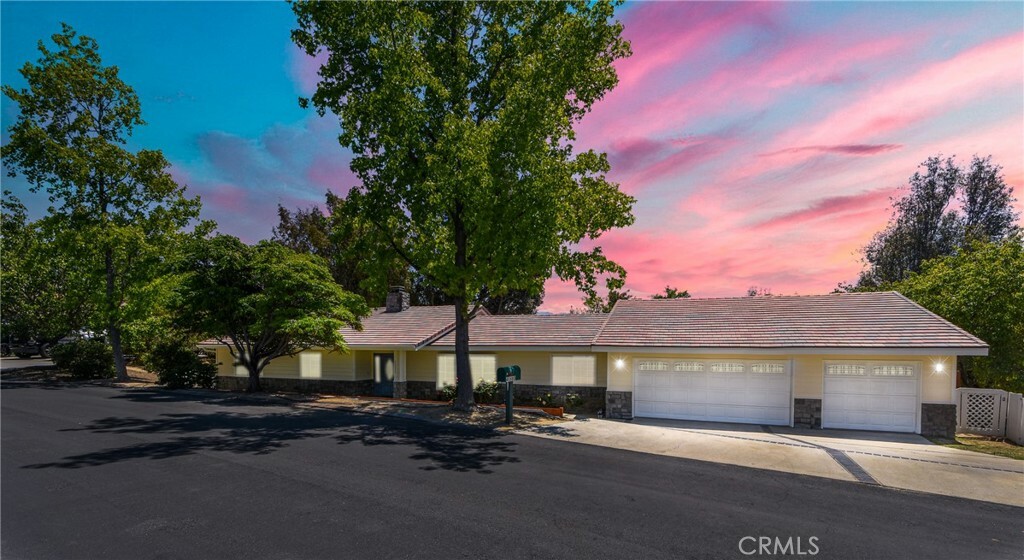 40880 Via Los Altos  Temecula CA 92591 photo