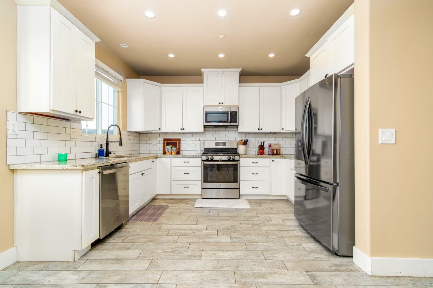 Property Photo: 2791 Winesap Circle CA 95667
