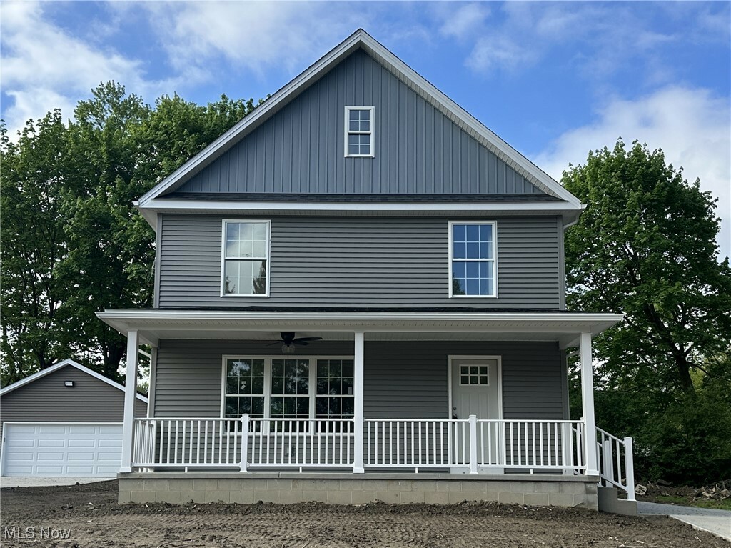 Property Photo: 737 Mineral Springs Avenue OH 44511