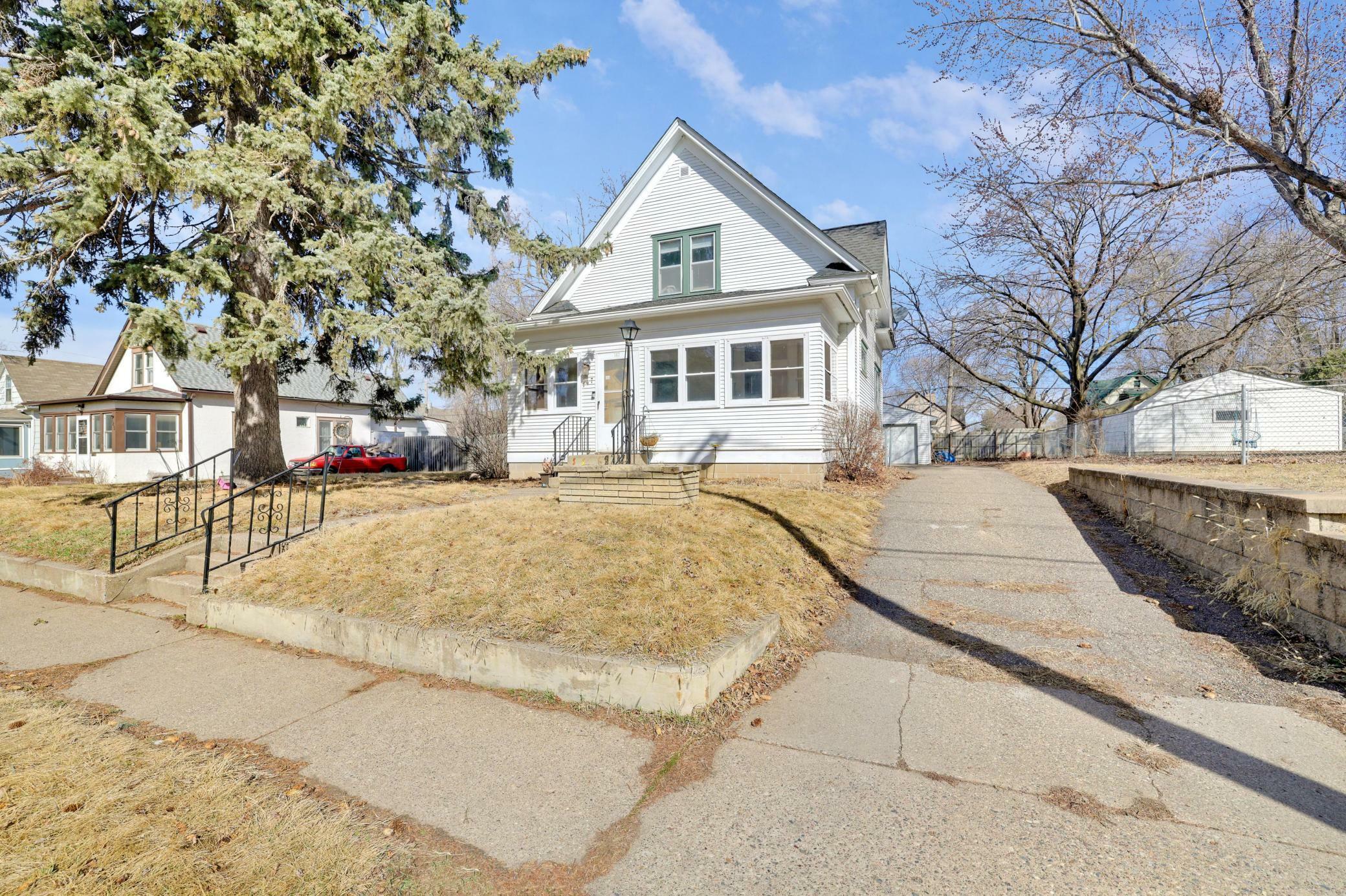 Property Photo: 147 Haskell Street E MN 55118