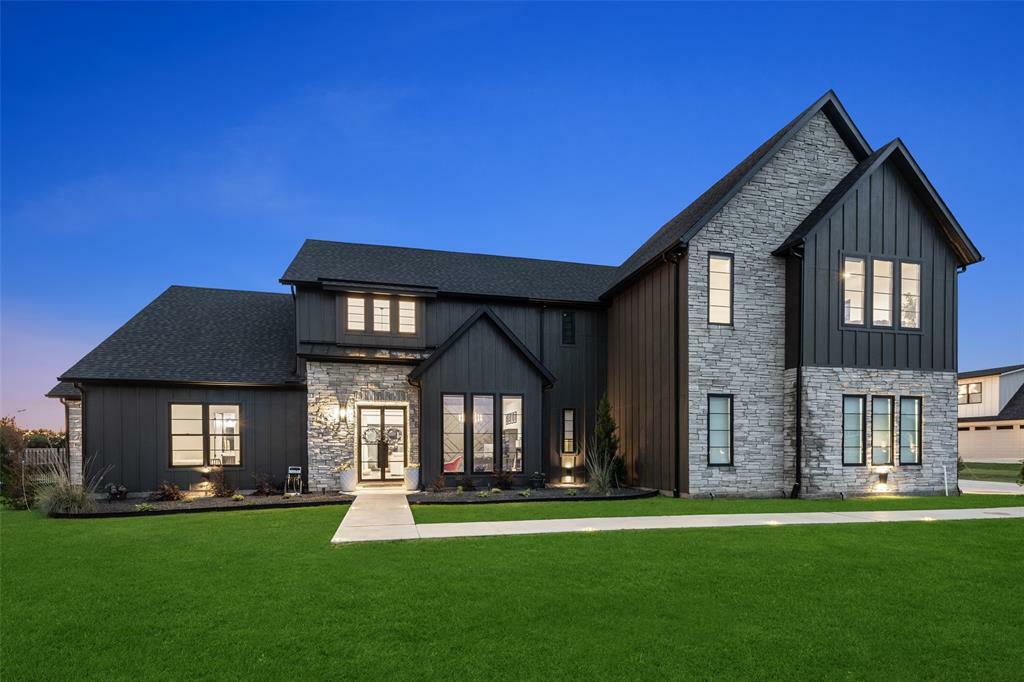 Property Photo: 152 Magnolia Drive TX 75495