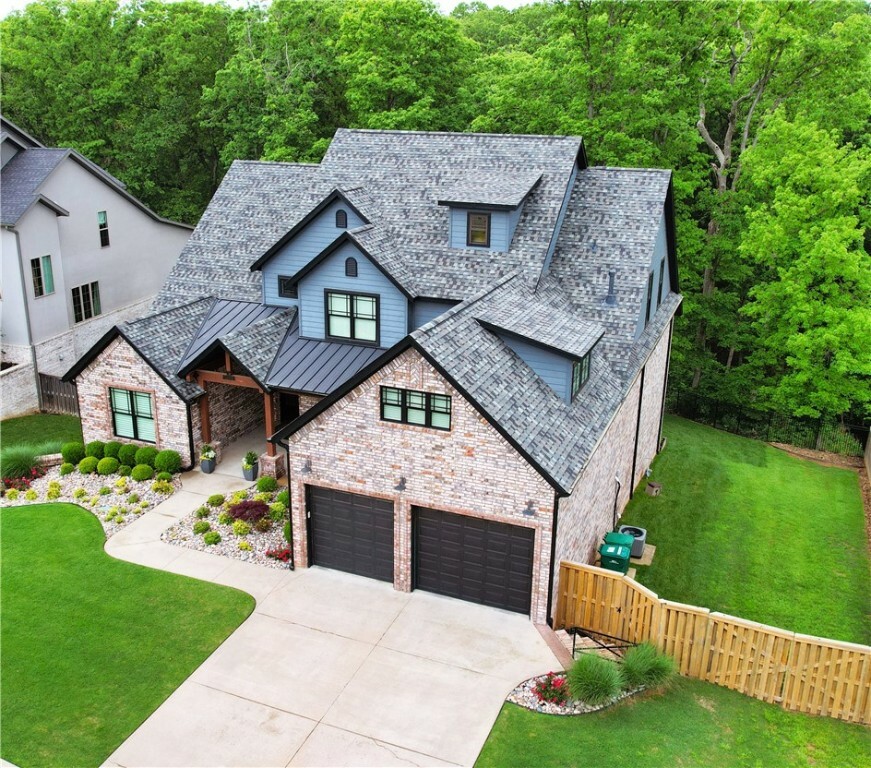 Property Photo: 3220 Laurel Circle AR 72719