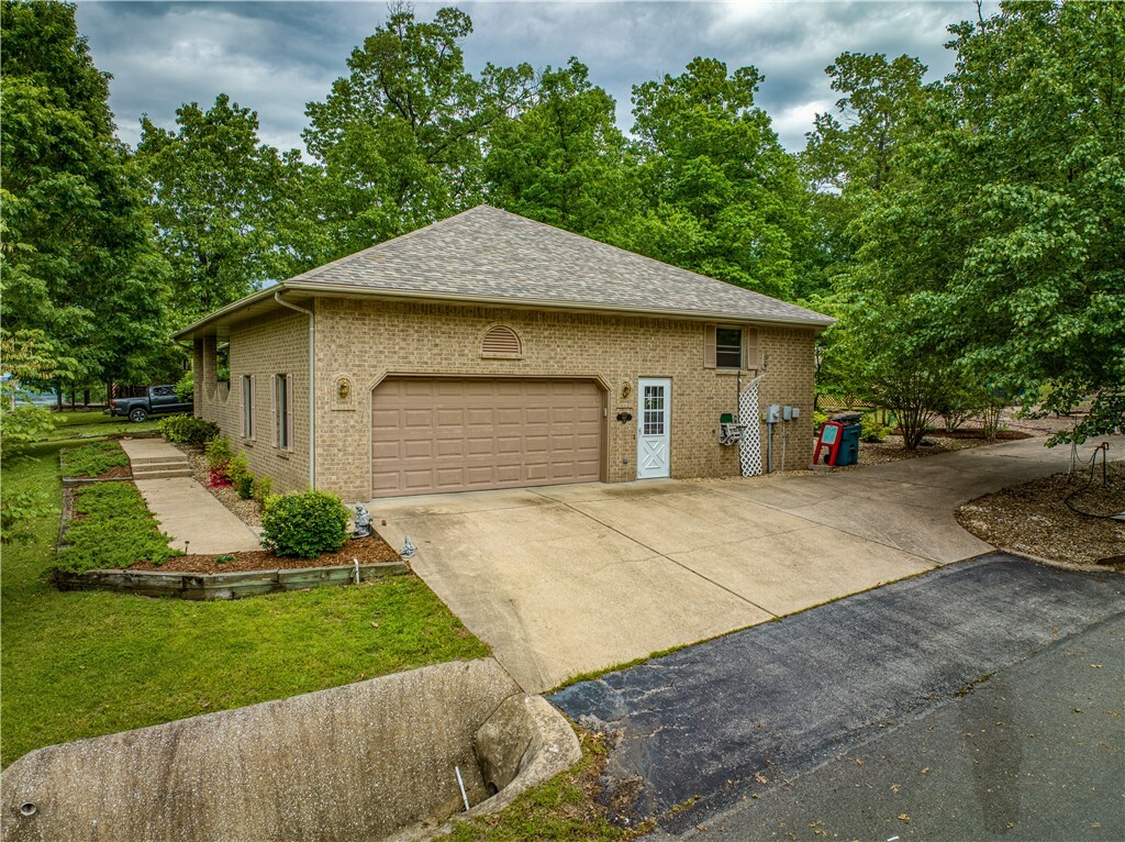 Property Photo: 142 Walden Lane AR 72619