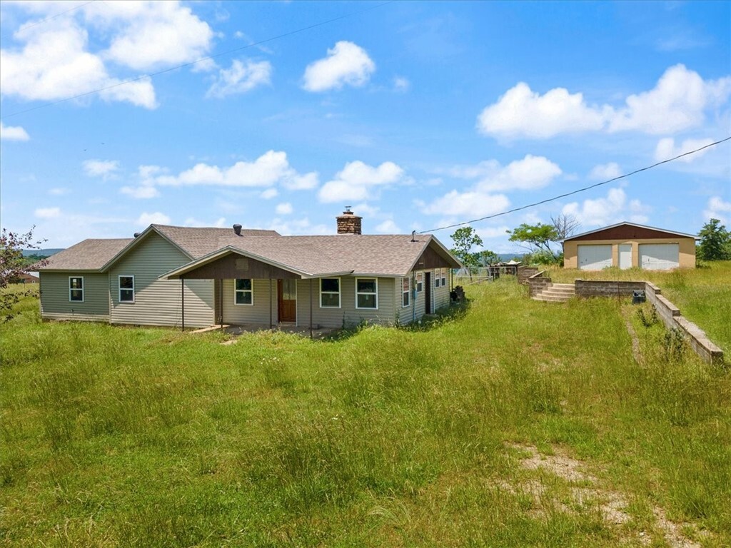 2128 Madison 3120  Huntsville AR 72740 photo