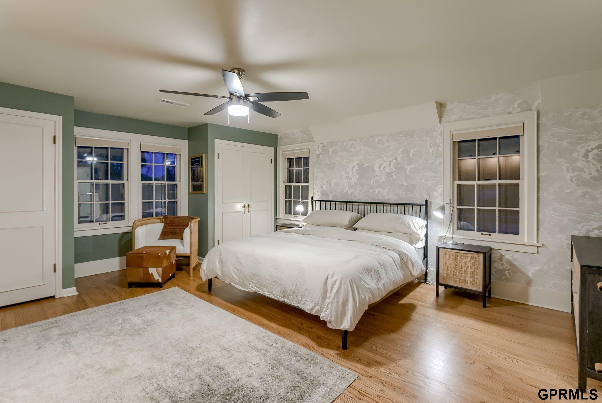 Property Photo: 301 S 57 Street NE 68132