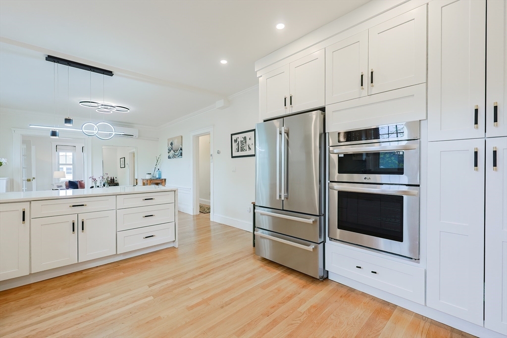 Property Photo: 20 Holland St 20 MA 02458