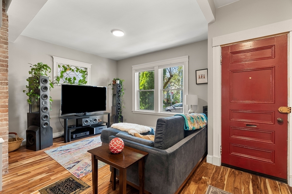 Property Photo: 350 Pearl St 1 MA 02139