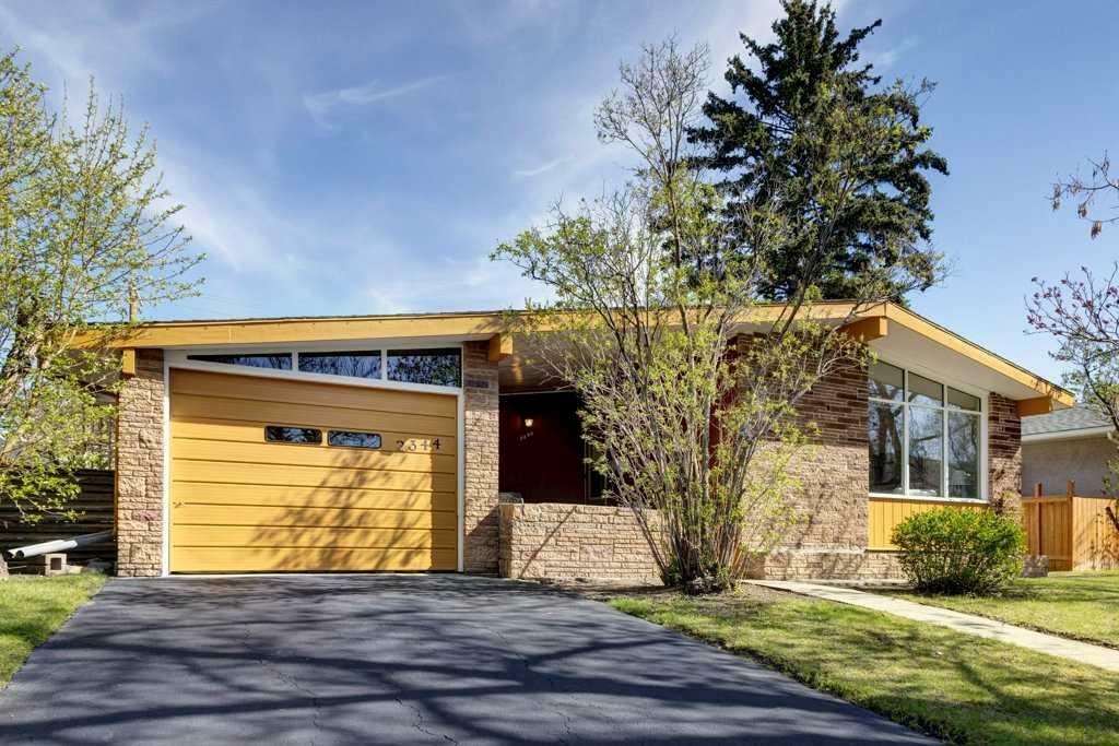 Property Photo: 2344 54 Avenue SW AB T3E 1M1