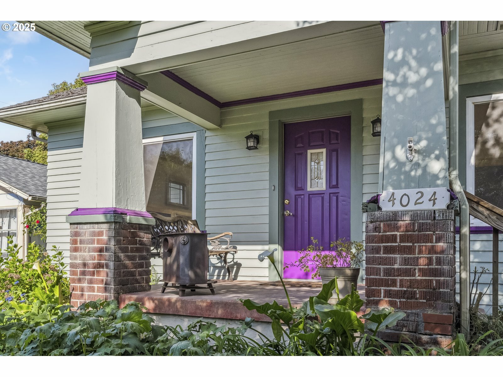 Property Photo: 4024 SE 28th Ave OR 97202