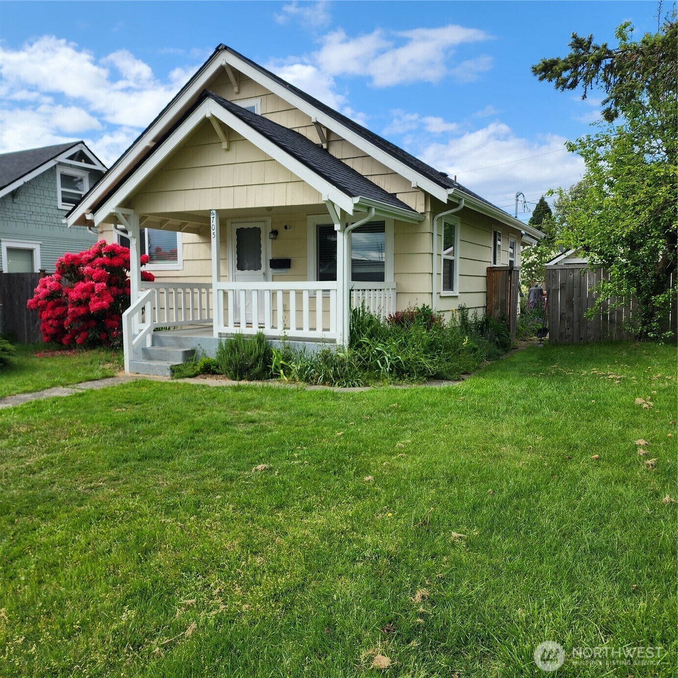 Property Photo: 705 E 54th Street WA 98404