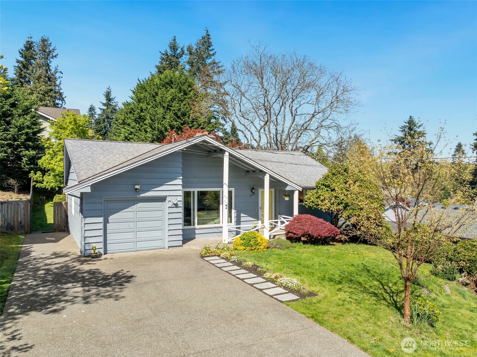 Property Photo:  2532 NE 108th Place  WA 98125 