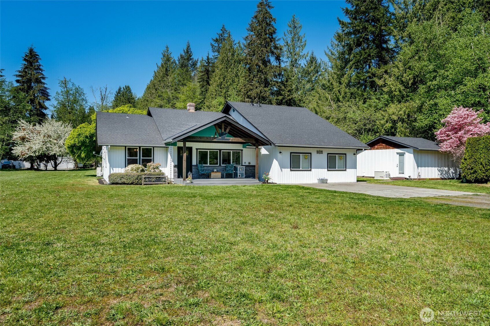Property Photo: 26922 133rd Avenue NE WA 98223