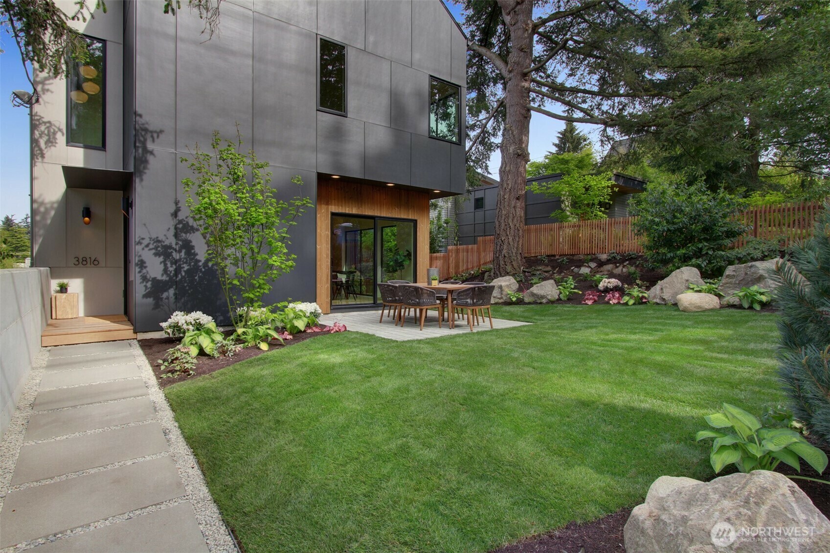 Property Photo: 3816 36th Avenue W WA 98199
