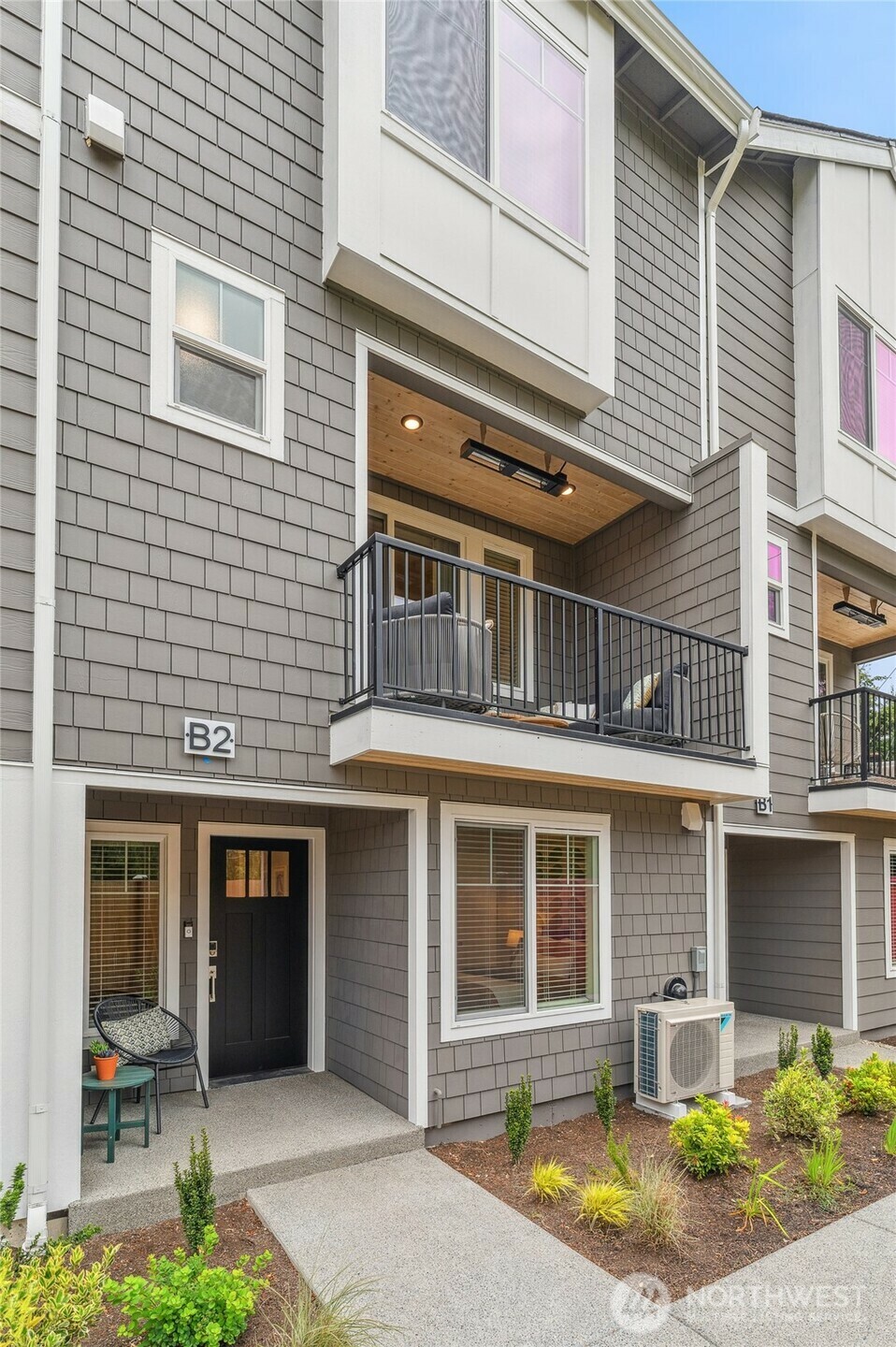 Property Photo: 13730 Manor Way G4 WA 98087