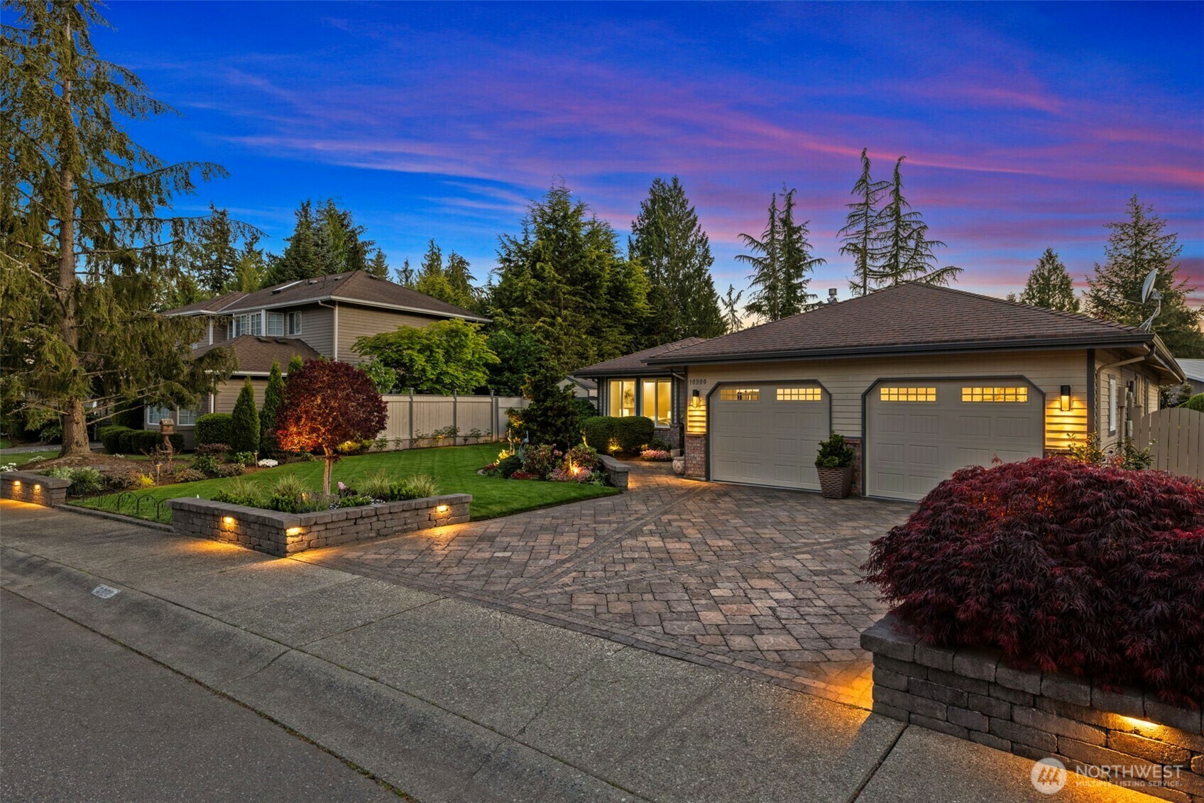 Property Photo: 10900 39th Drive SE WA 98208