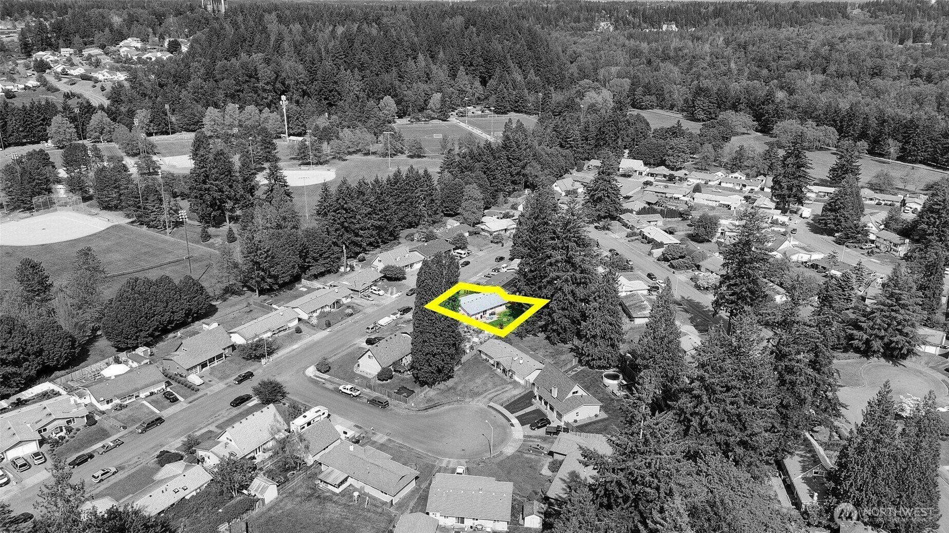 Property Photo: 1718 33rd Street SE WA 98002