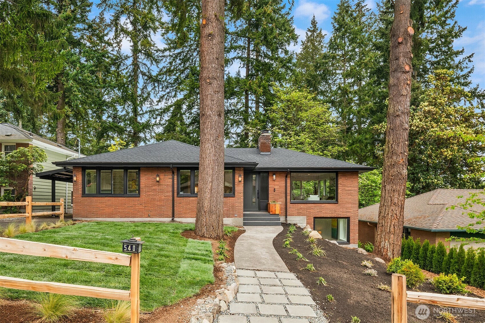 540 NE 130th Street  Seattle WA 98125 photo