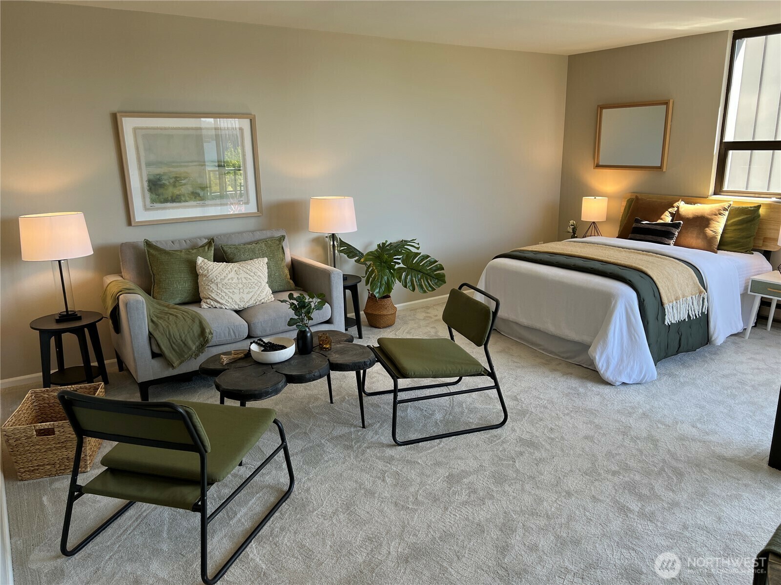 Property Photo: 2621 Second Avenue 607 WA 98121