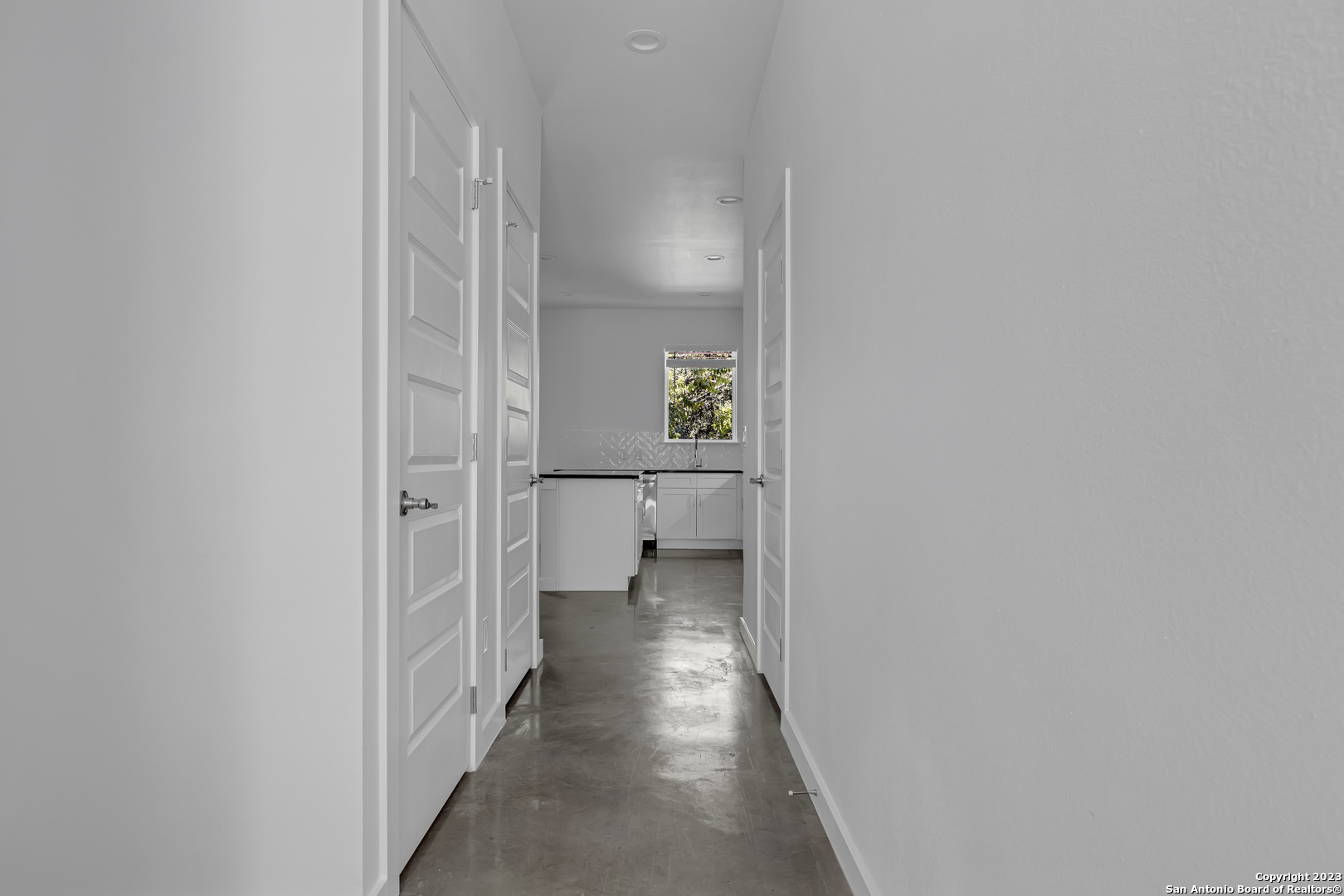 Property Photo: 927 Piedmont Ave TX 78210