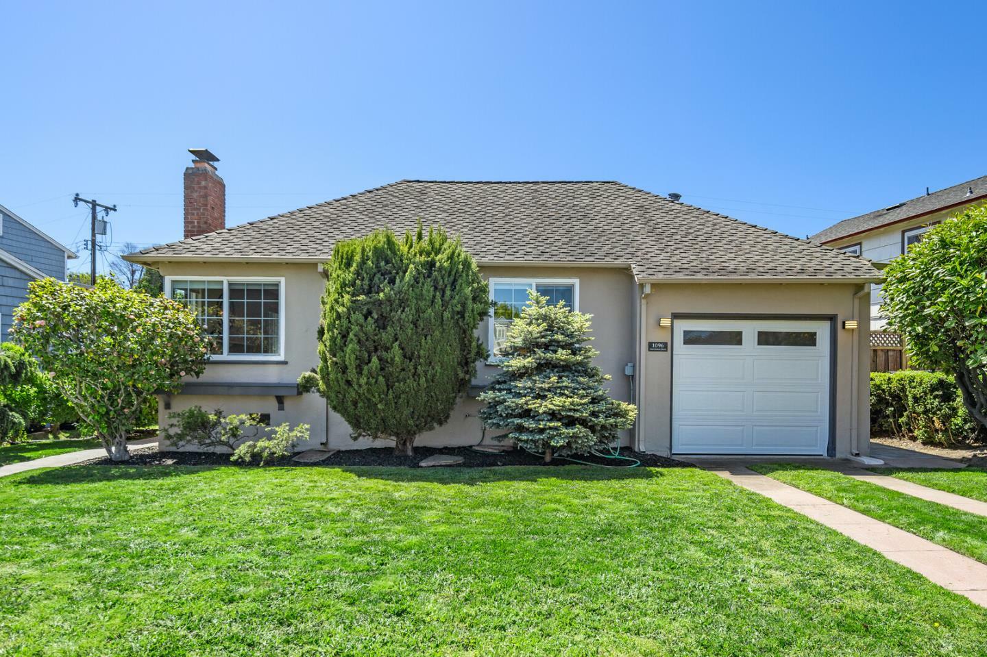 Property Photo: 1096 Hawthorne Drive CA 94402