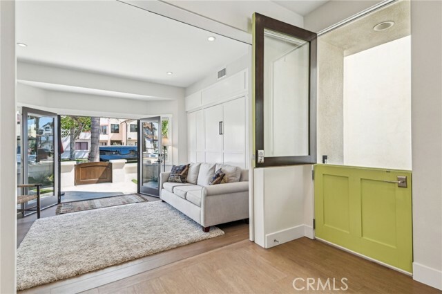 Property Photo: 423 10th Street CA 92648