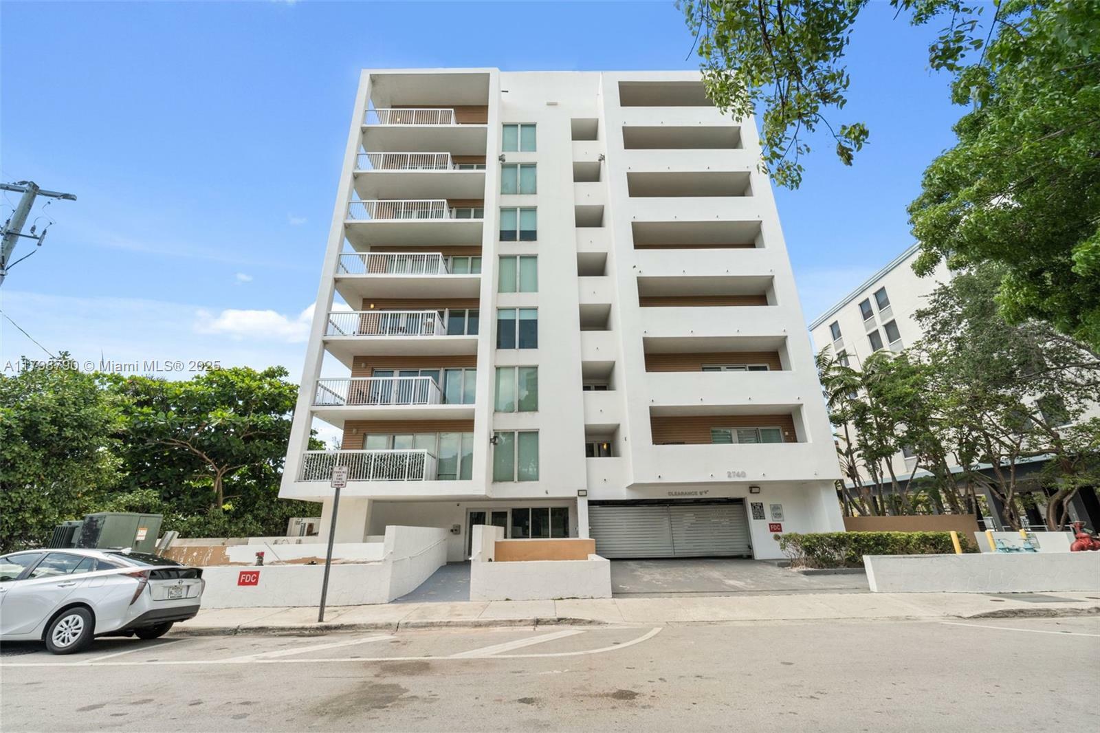 Property Photo: 2740 SW 28th Ter 408 FL 33133