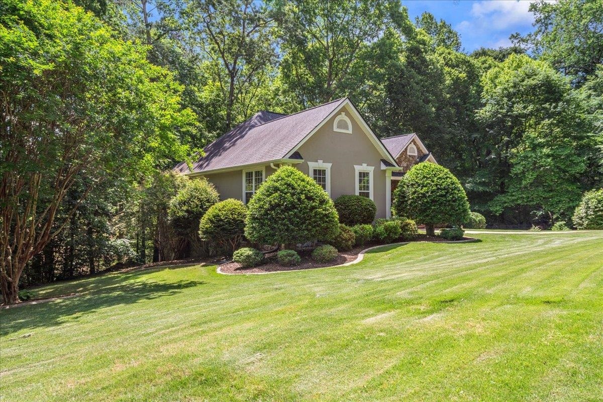 Property Photo: 110 Woodranch Lane SC 29369