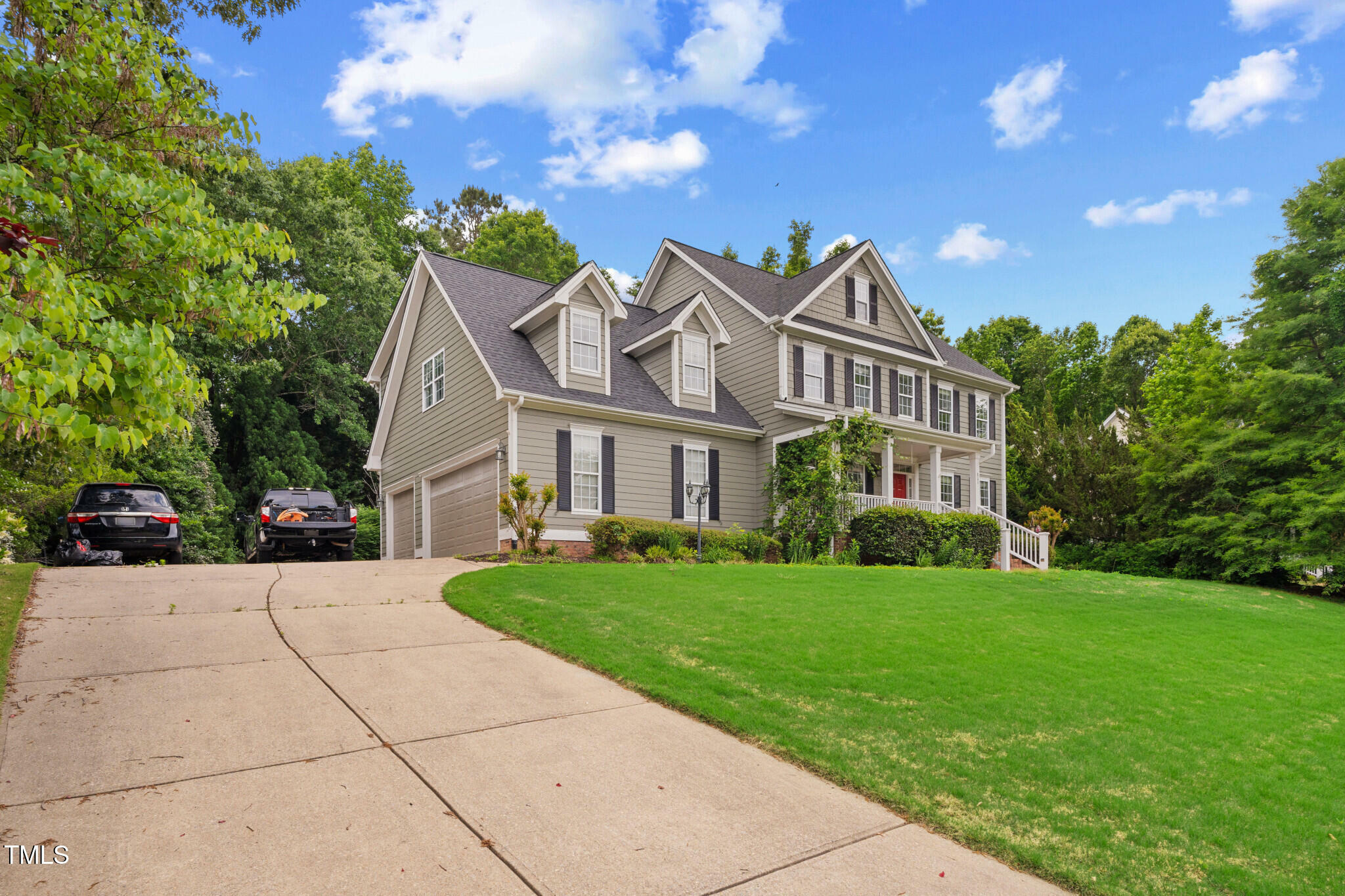 Property Photo: 809 Parkridge Drive NC 27527