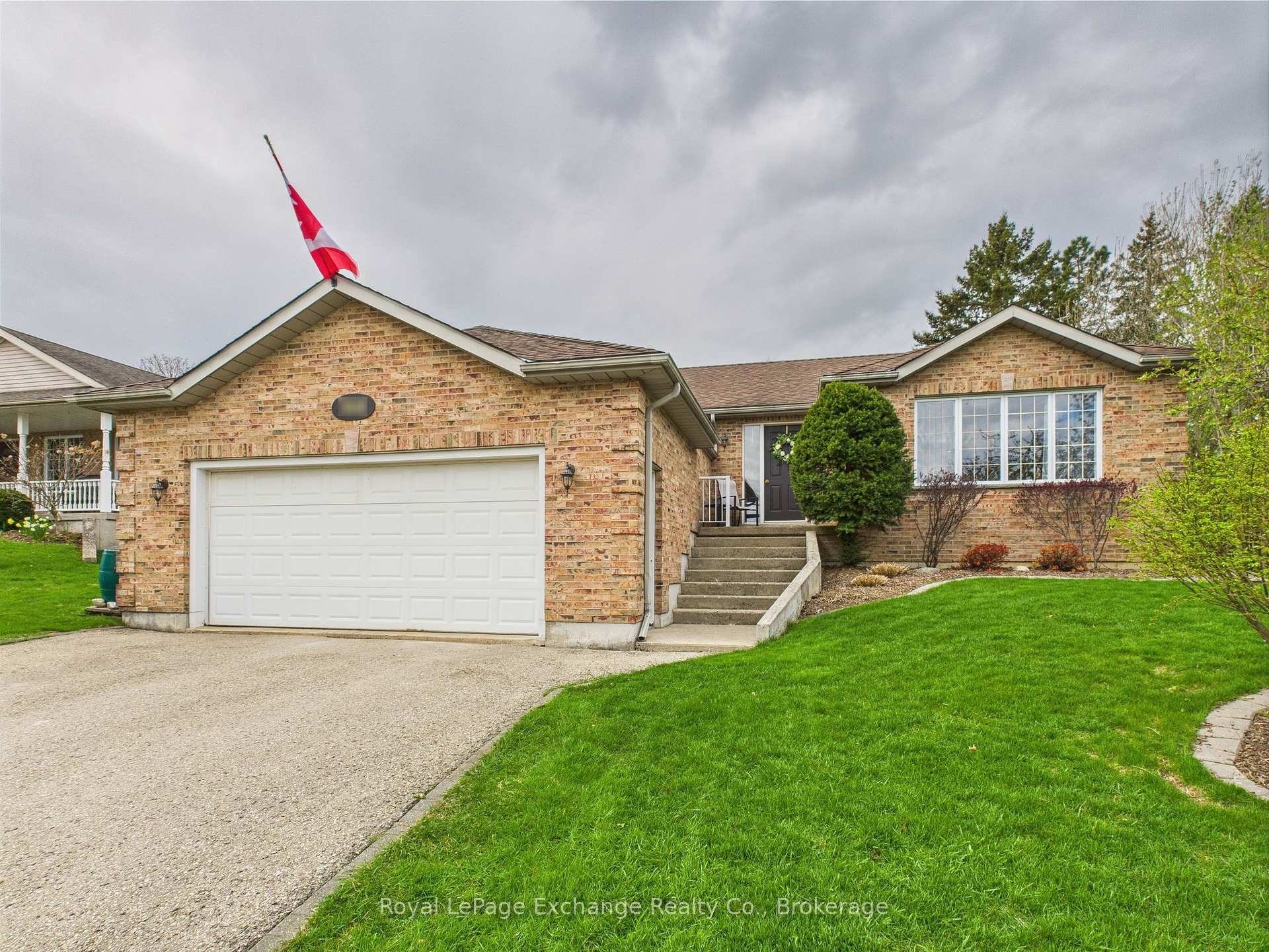 Property Photo: 168 Park Drive ON N0G 2W0