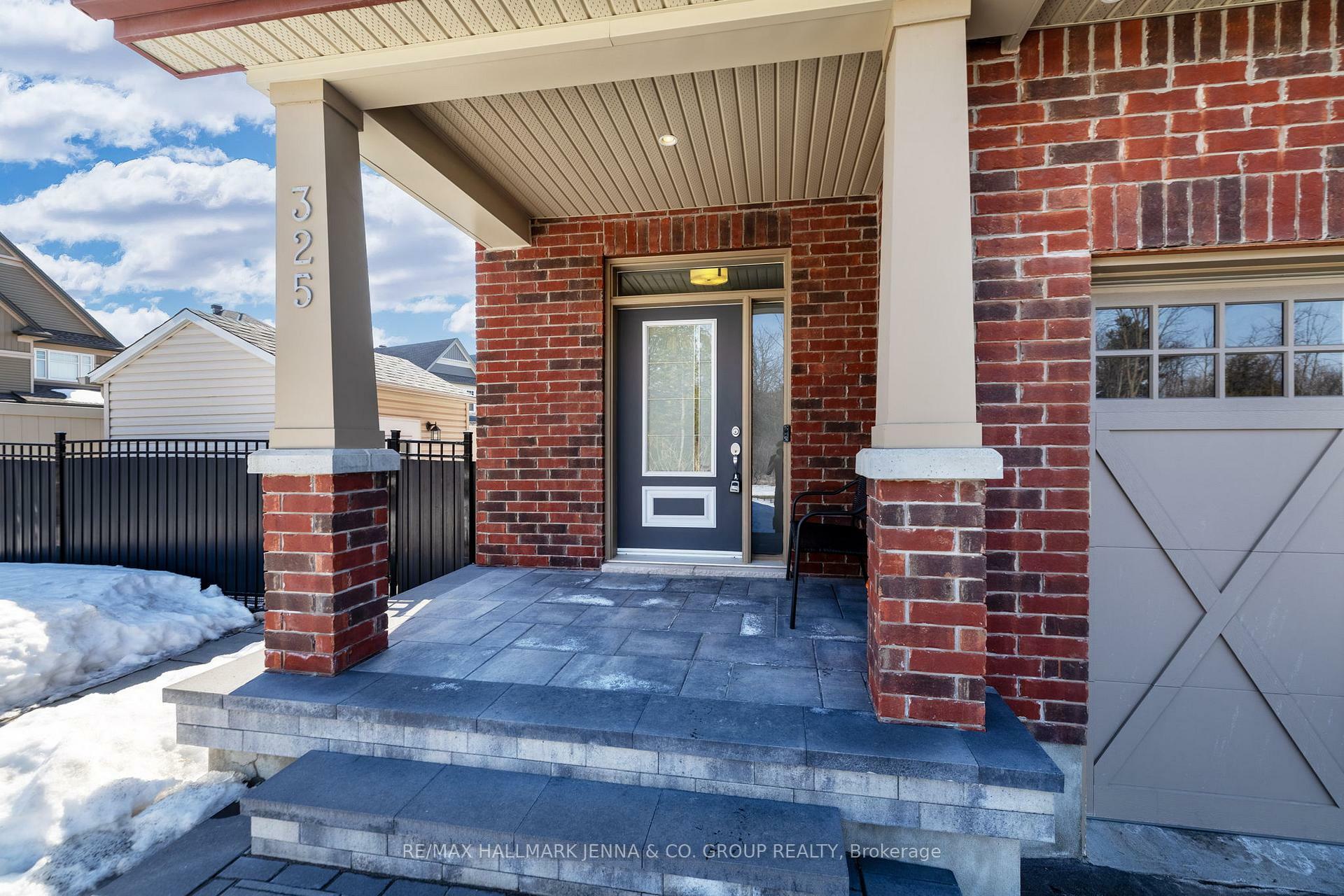 Property Photo: 325 Via Verona Avenue ON K2J 5X9
