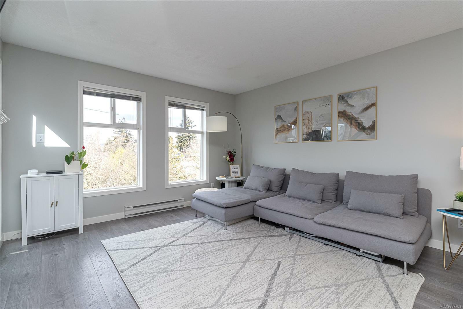 Photo de la propriété: 894 Vernon Ave 411 BC V8X 2W6