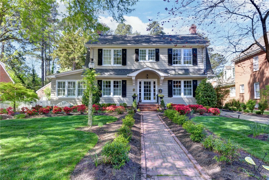 Property Photo: 708 Richmond Road VA 23185